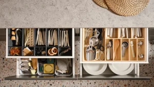 How to Organize Kitchen Drawers